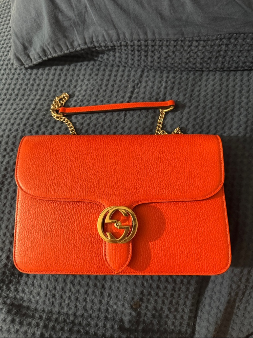 Authentic Gucci Pre-Owned
2016-25Medium Dollar Calfskin Interlocking G crossbody